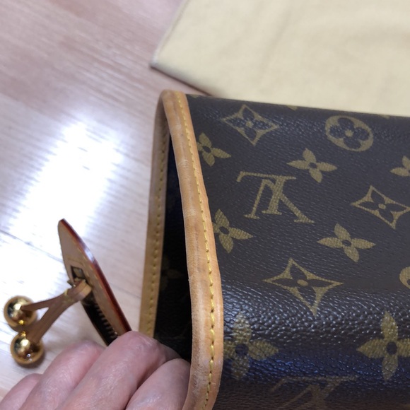 🌸🌸AUTHENTIC🌸🌸 Louis Vuitton Poppin Court - Picture 13 of 14